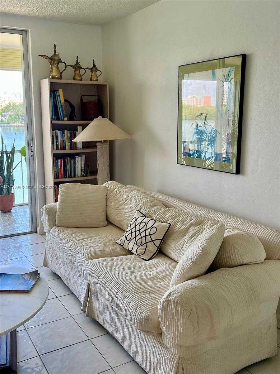 Small Image of 2999 POINT EAST DR #C-409, Aventura Number 5