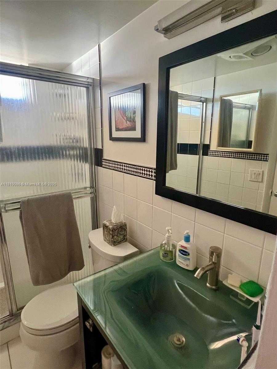 Small Image of 2999 POINT EAST DR #C-409, Aventura Number 9
