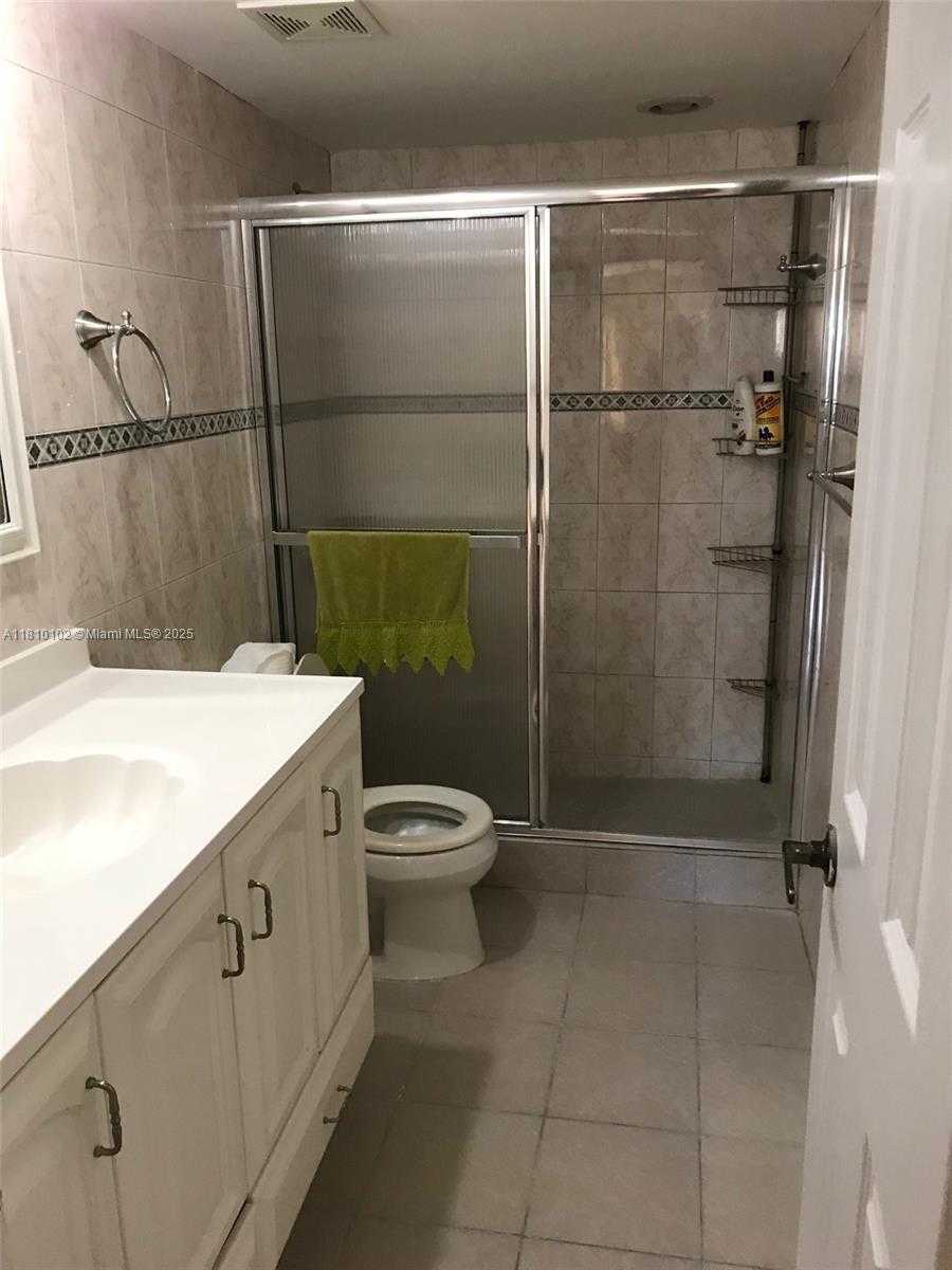 Small Image of 200 178TH DR #505, Sunny Isles Beach Number 7
