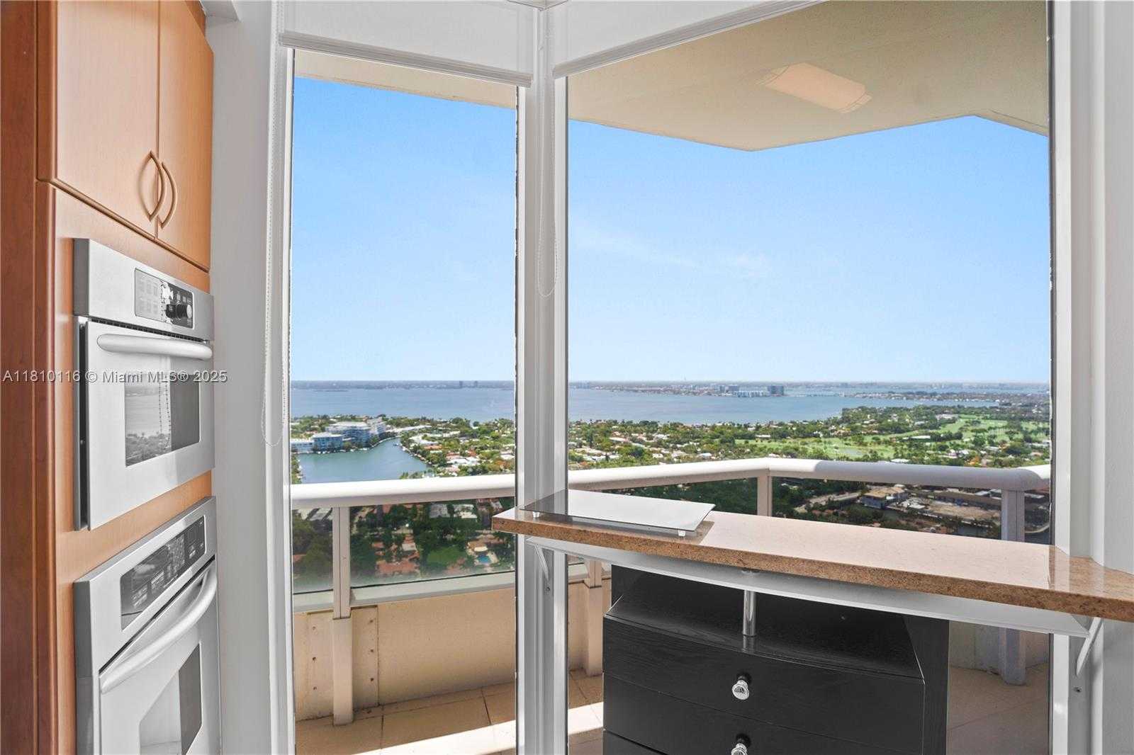 Small Image of 4775 COLLINS AVE #PH4107, Miami Beach Number 21