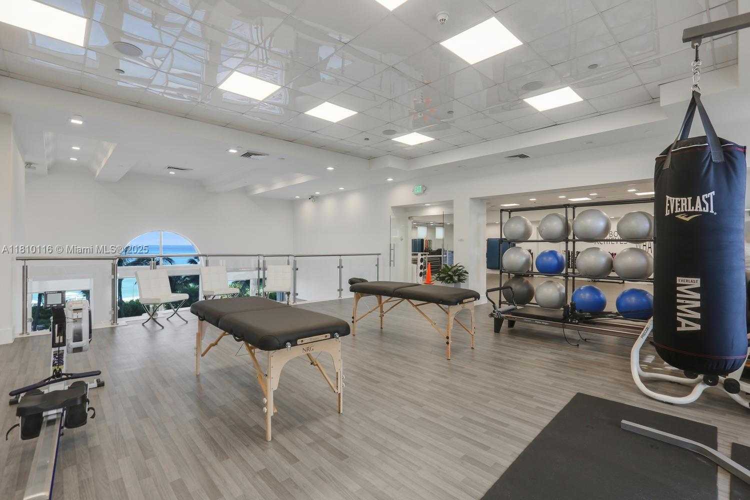 Small Image of 4775 COLLINS AVE #PH4107, Miami Beach Number 55