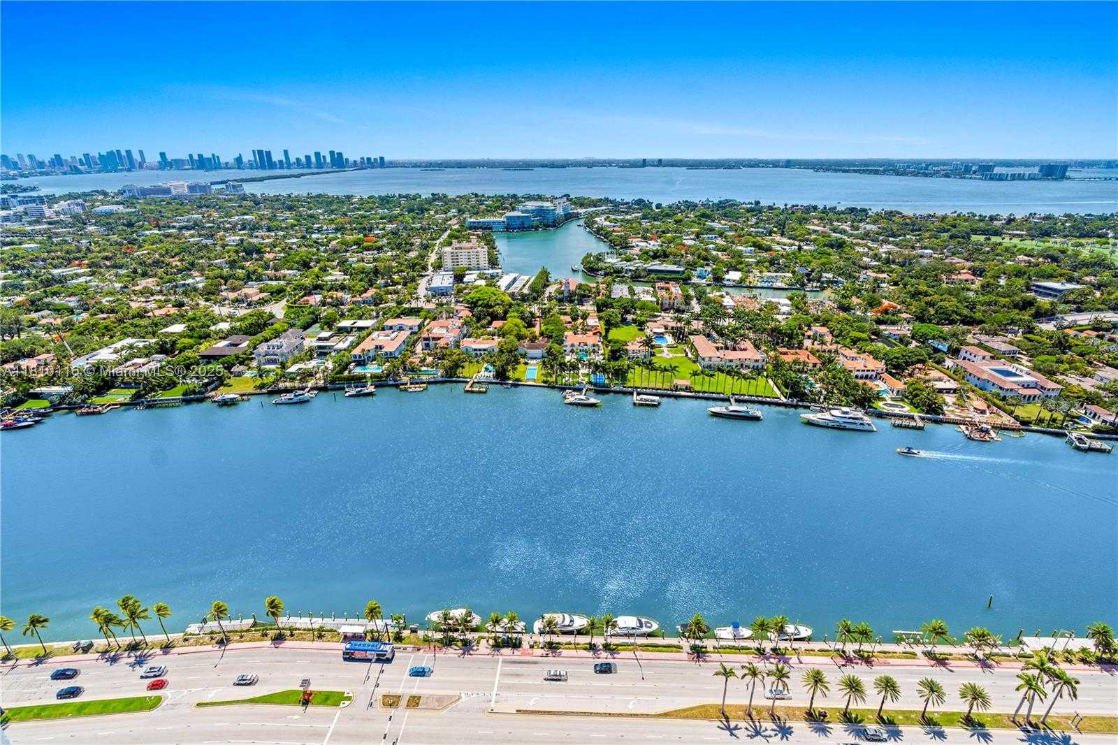 Small Image of 4775 COLLINS AVE #PH4107, Miami Beach Number 6
