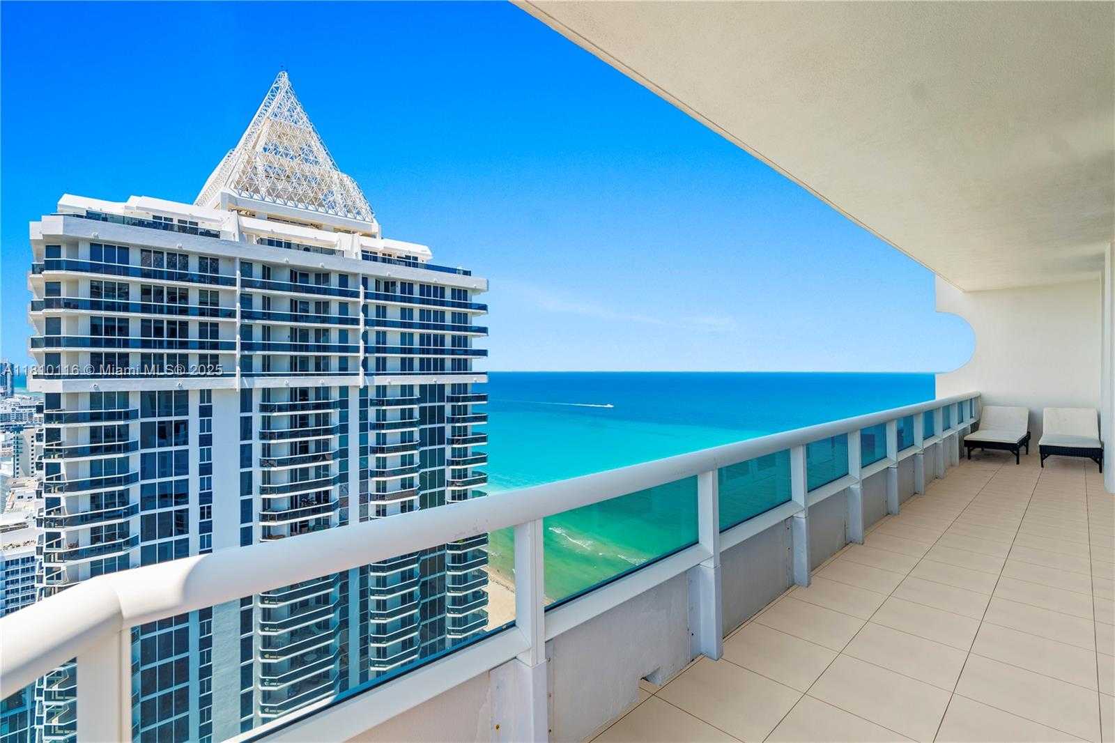 Small Image of 4775 COLLINS AVE #PH4107, Miami Beach Number 7