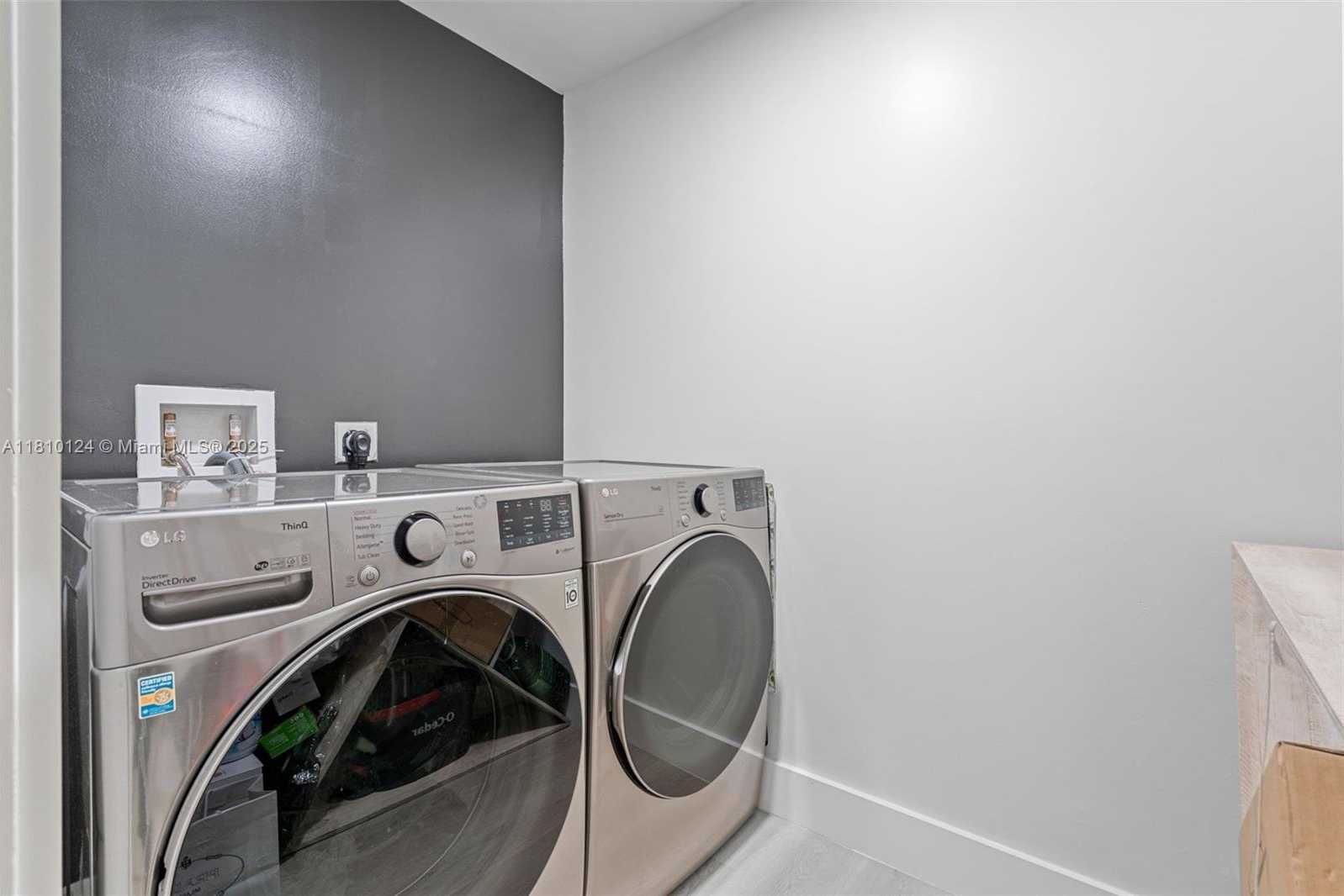 Small Image of 550 OKEECHOBEE BLVD #502, West Palm Beach Number 30