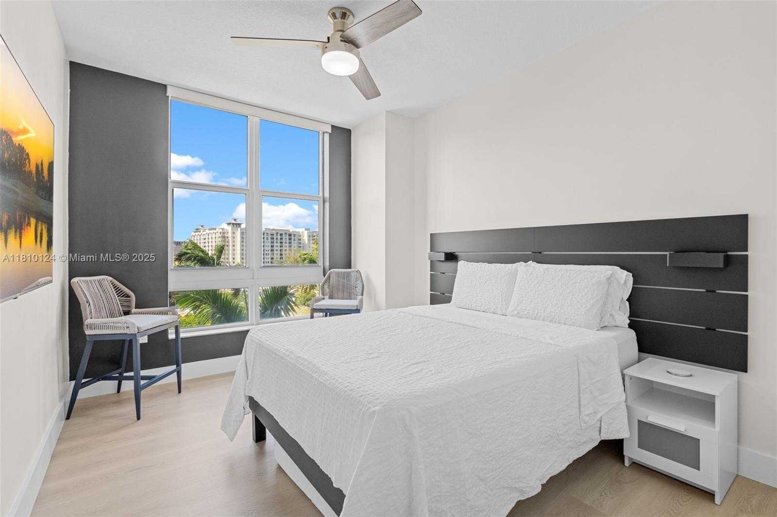 Small Image of 550 OKEECHOBEE BLVD #502, West Palm Beach Number 6