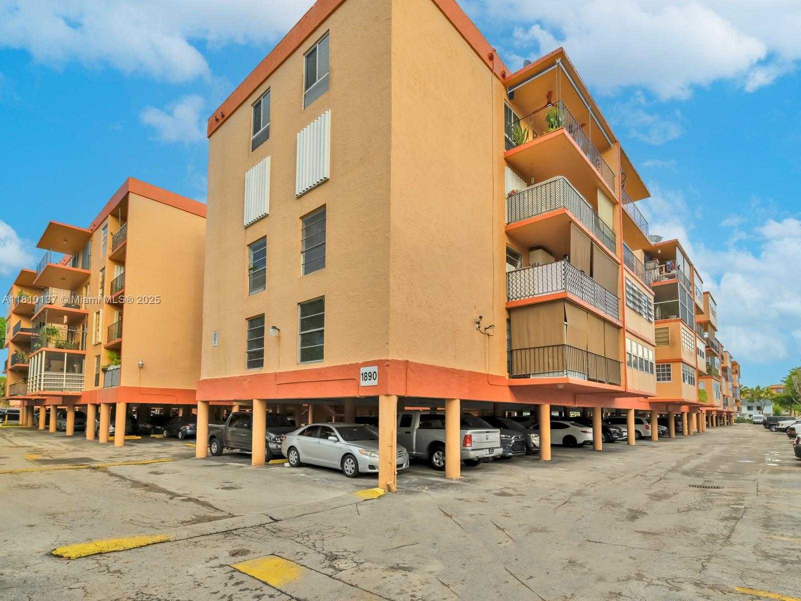 Small Image of 1890 WEST 56TH ST #1307, Hialeah Number 37