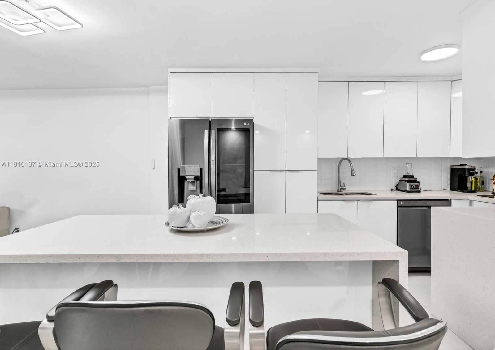 Small Image of 1890 WEST 56TH ST #1307, Hialeah Number 8