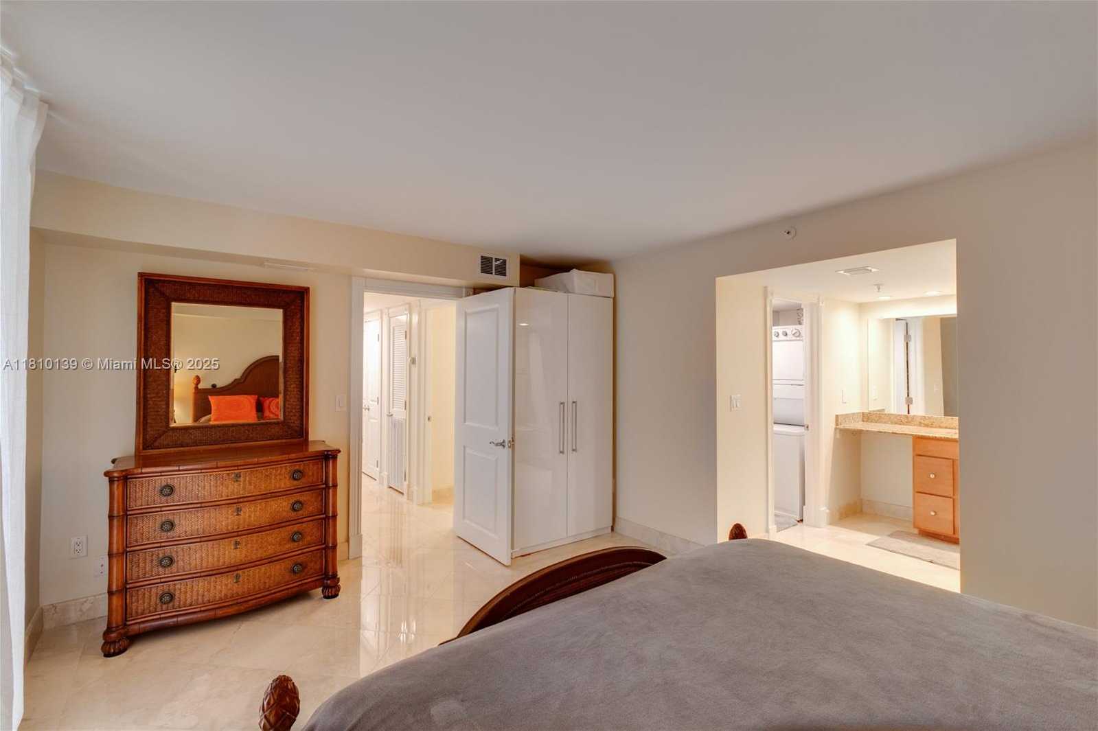 Small Image of 1623 COLLINS AVE #509, Miami Beach Number 16