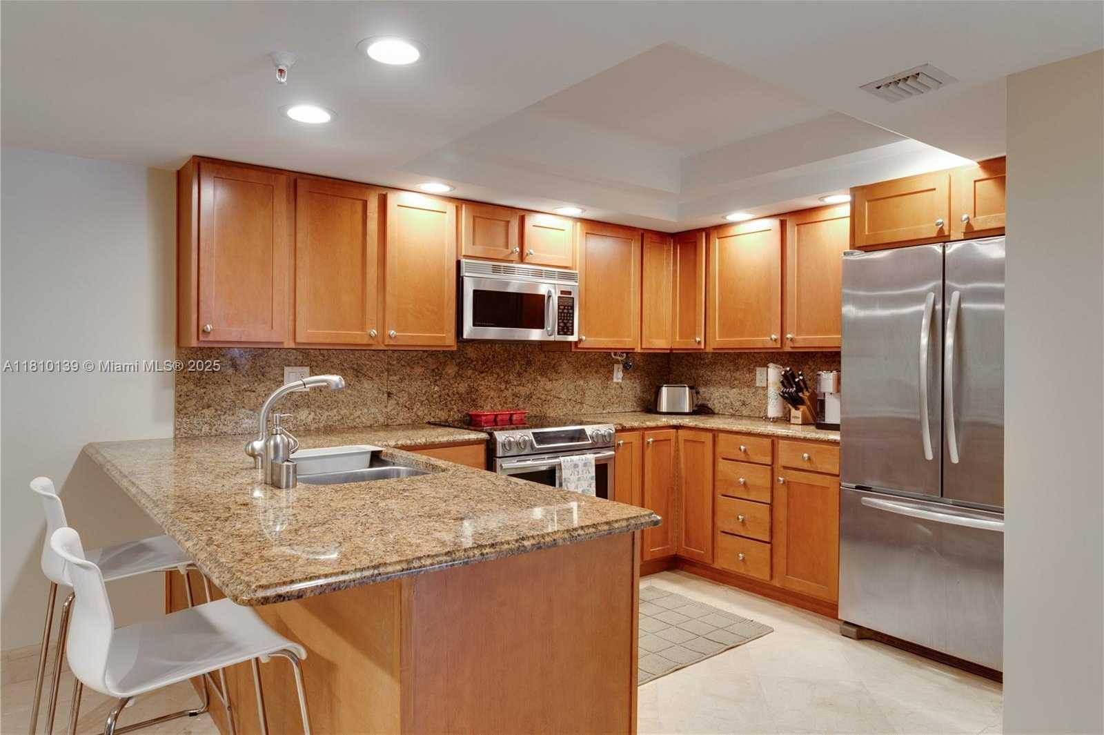 Small Image of 1623 COLLINS AVE #509, Miami Beach Number 6