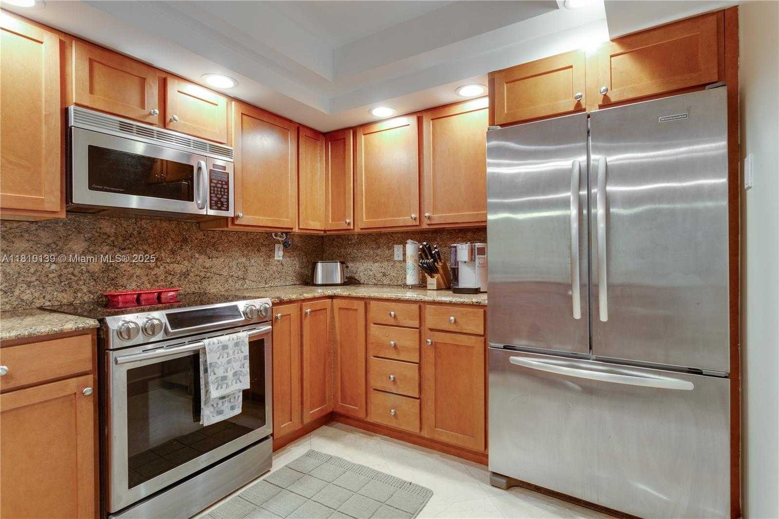 Small Image of 1623 COLLINS AVE #509, Miami Beach Number 8