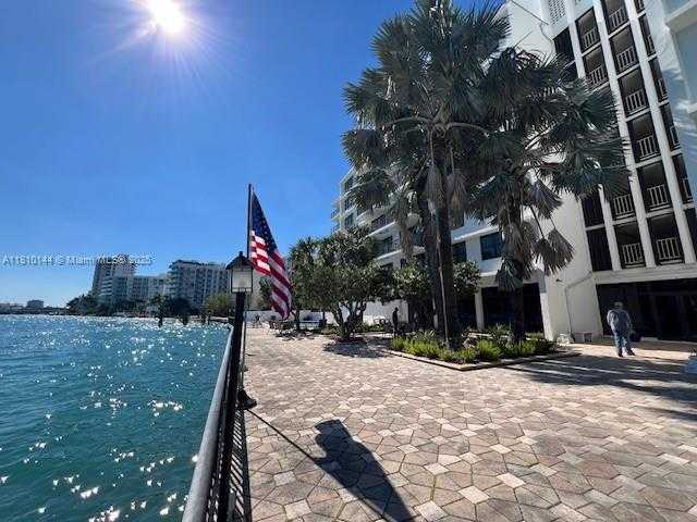 Small Image of 10101 EAST BAY HARBOR DR #401, Bay Harbor Islands Number 14