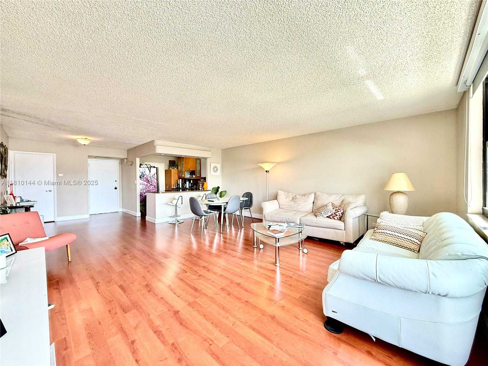 Small Image of 10101 EAST BAY HARBOR DR #401, Bay Harbor Islands Number 20