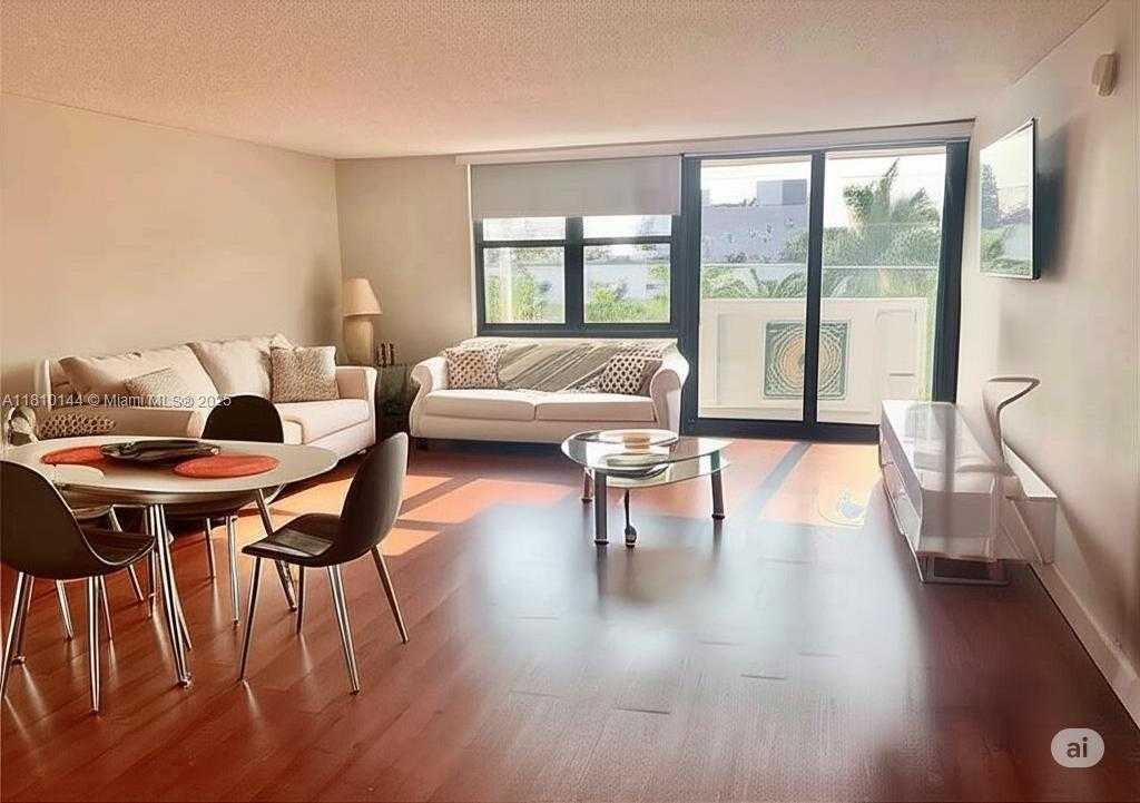 Small Image of 10101 EAST BAY HARBOR DR #401, Bay Harbor Islands Number 23