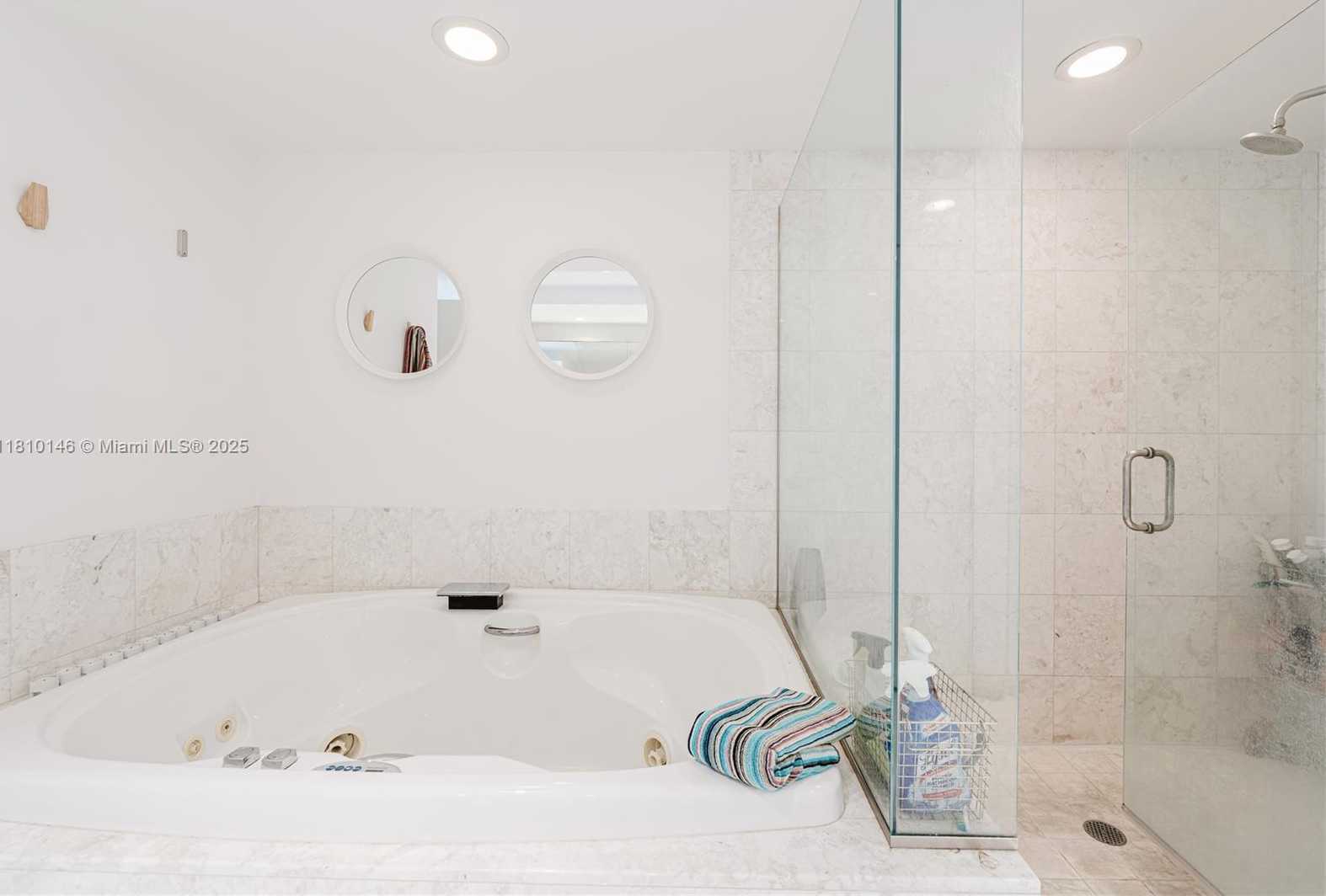 Small Image of 1331 BRICKELL BAY DR #2805, Miami Number 10