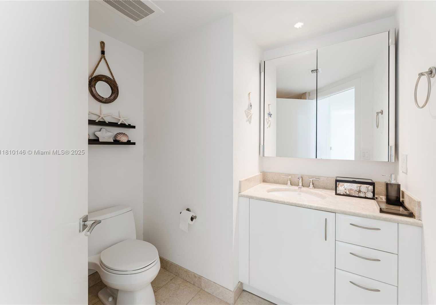 Small Image of 1331 BRICKELL BAY DR #2805, Miami Number 18