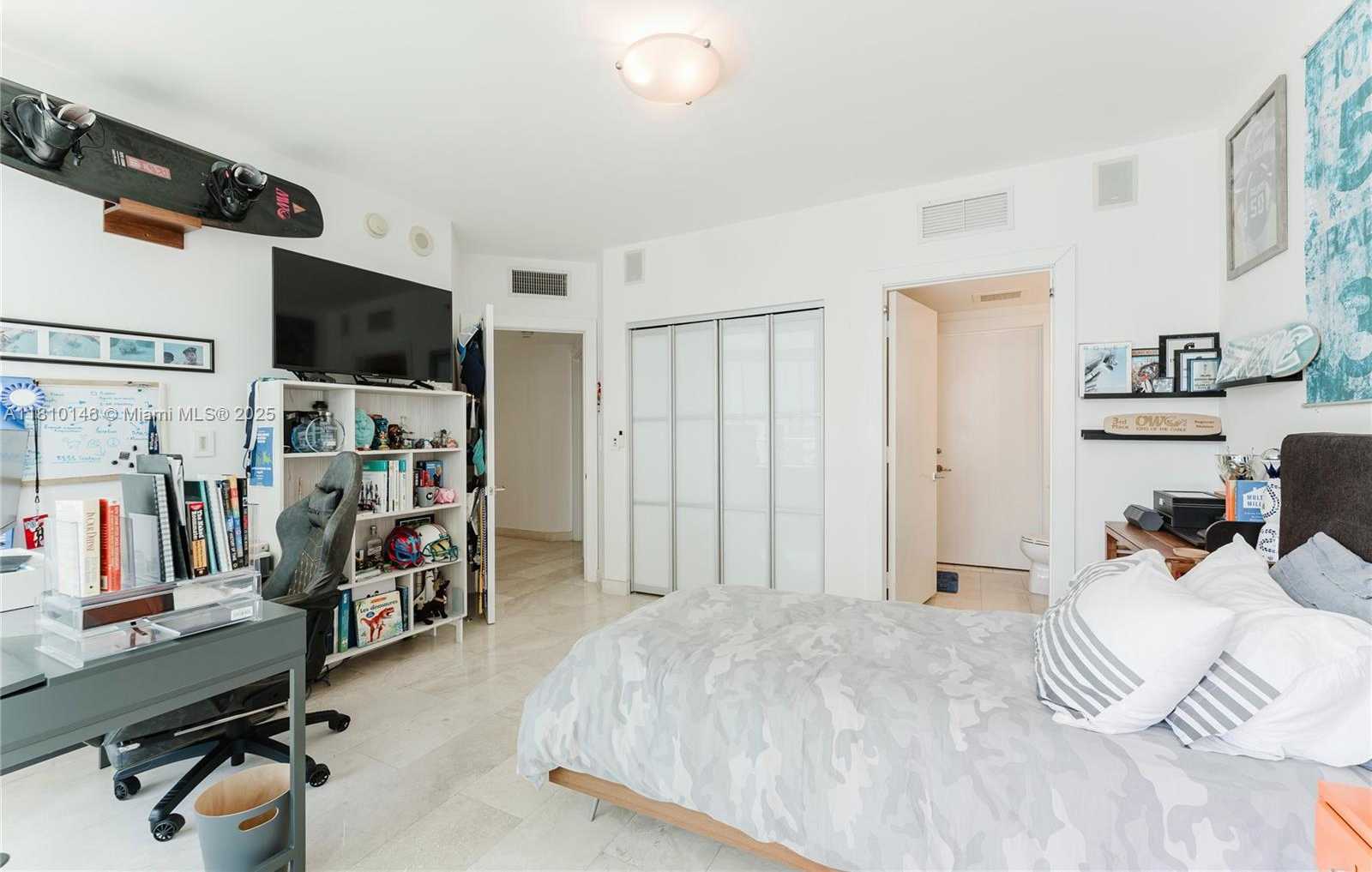 Small Image of 1331 BRICKELL BAY DR #2805, Miami Number 21