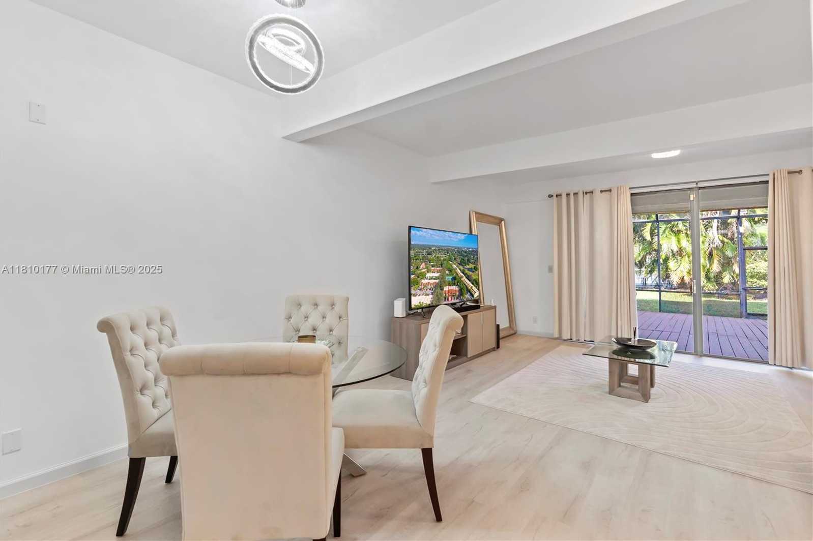 Small Image of 760 EAST COCO PLUM CIR, Plantation Number 13