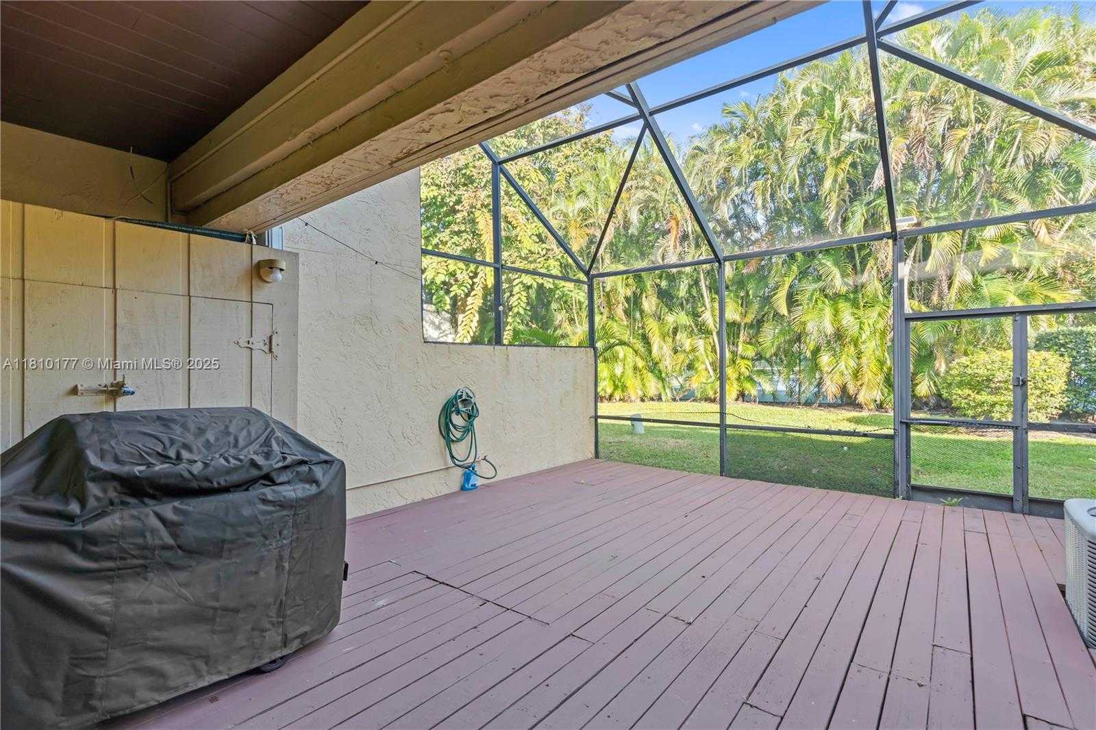 Small Image of 760 EAST COCO PLUM CIR, Plantation Number 20