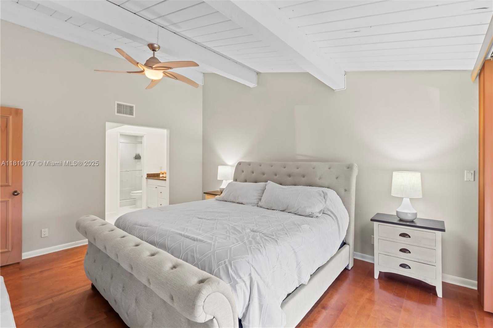 Small Image of 760 EAST COCO PLUM CIR, Plantation Number 25