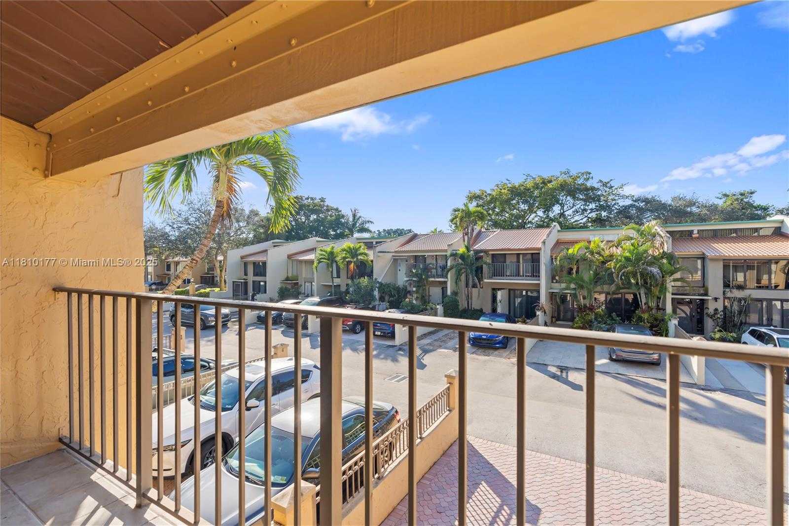 Small Image of 760 EAST COCO PLUM CIR, Plantation Number 28