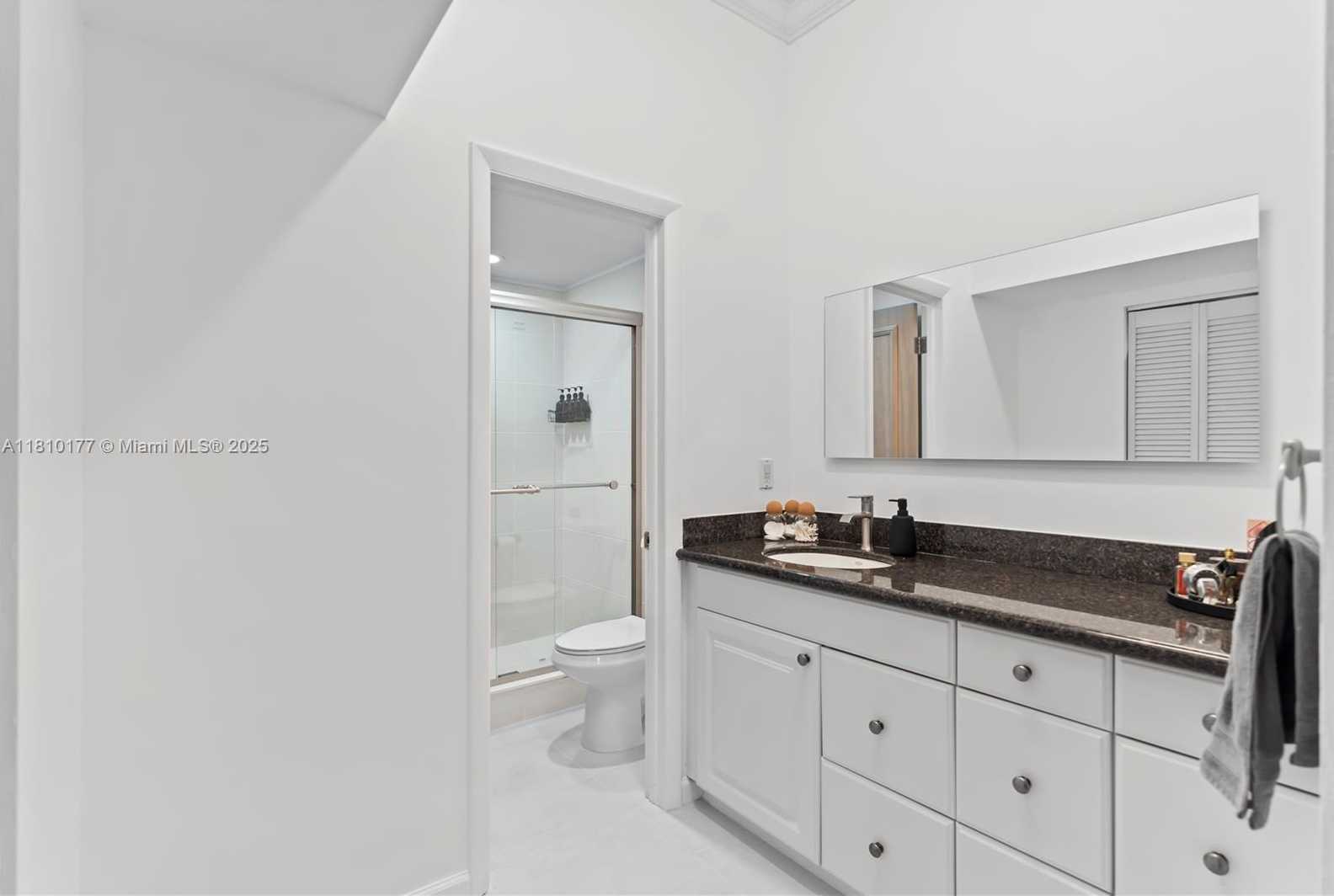 Small Image of 760 EAST COCO PLUM CIR, Plantation Number 29