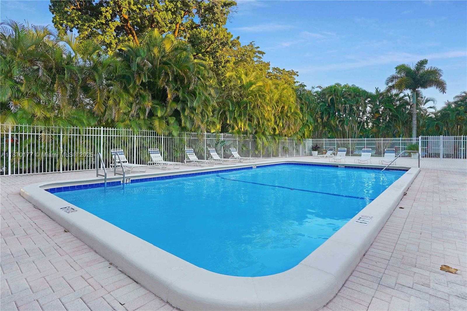 Small Image of 760 EAST COCO PLUM CIR, Plantation Number 40