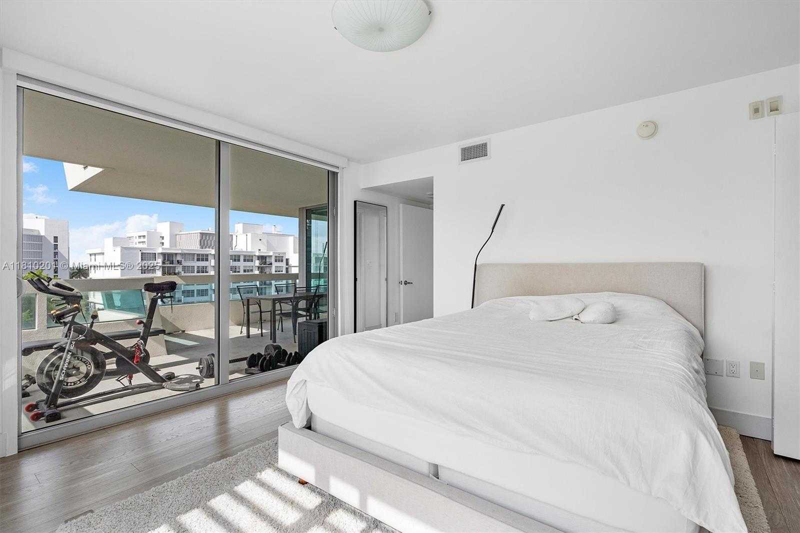 Small Image of 1025 92ND ST #707, Bay Harbor Islands Number 12