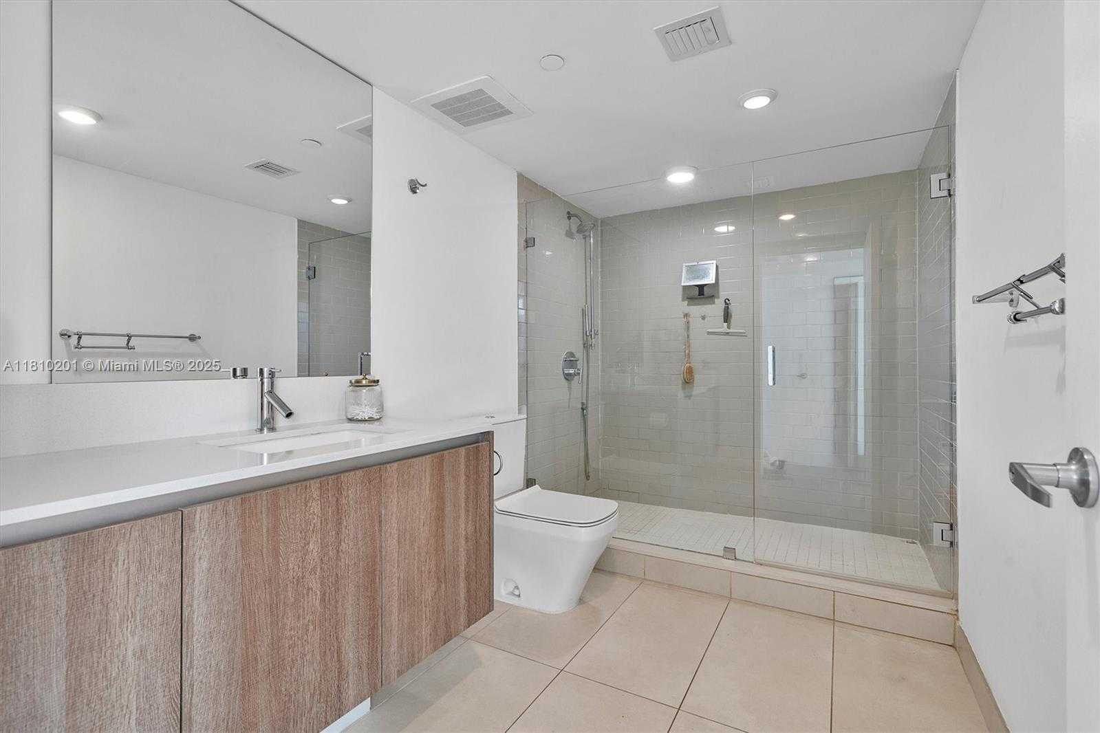 Small Image of 1025 92ND ST #707, Bay Harbor Islands Number 14