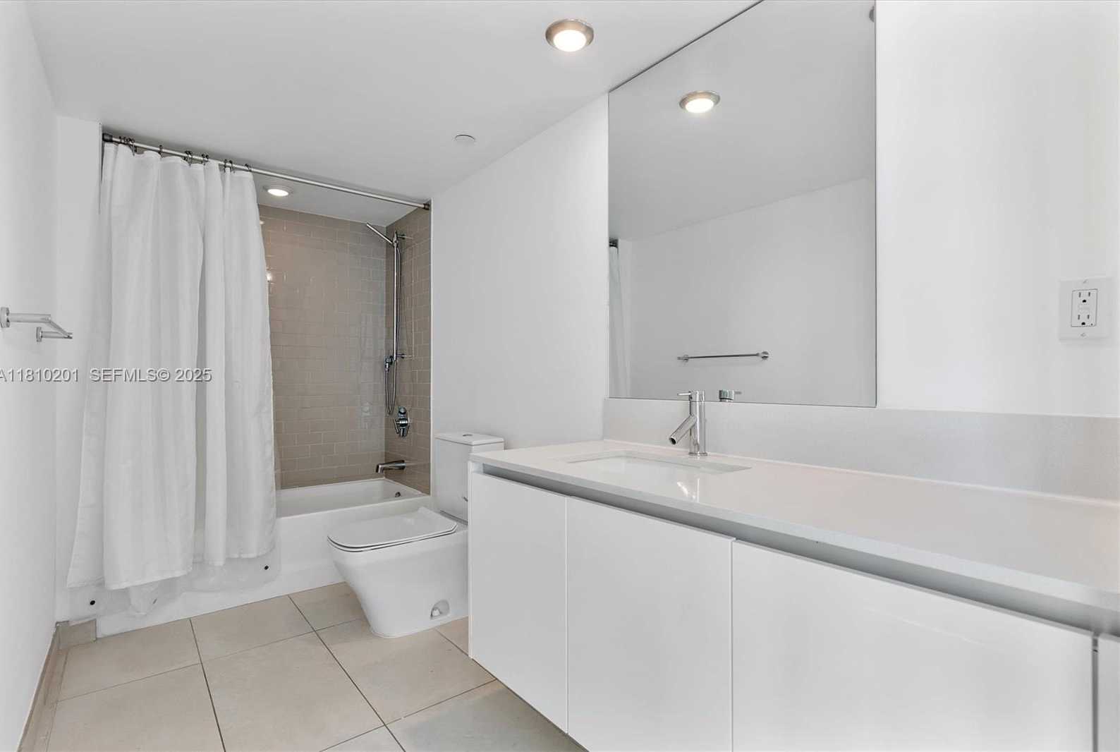 Small Image of 1025 92ND ST #707, Bay Harbor Islands Number 31