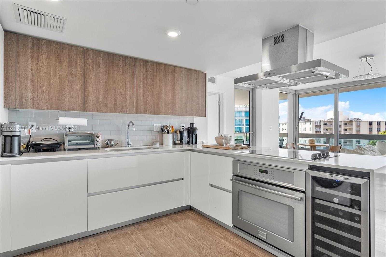 Small Image of 1025 92ND ST #707, Bay Harbor Islands Number 9