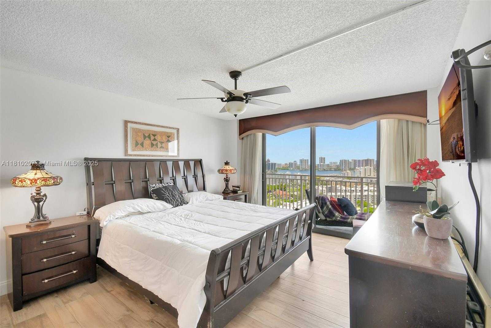 Small Image of 210 174TH ST #2212, Sunny Isles Beach Number 26
