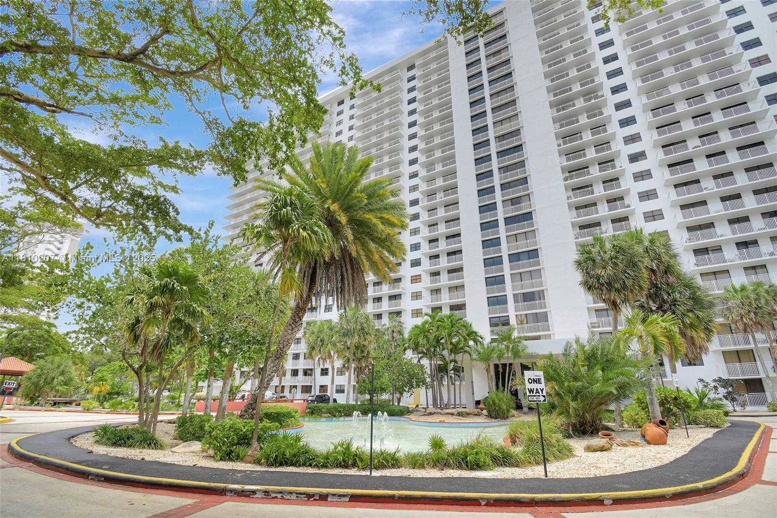 Small Image of 210 174TH ST #2212, Sunny Isles Beach Number 39