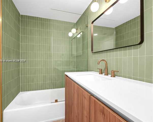 Small Image of 4100 SALZEDO ST #901, Coral Gables Number 18