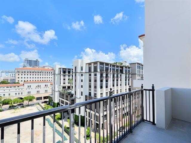 Small Image of 4100 SALZEDO ST #901, Coral Gables Number 30