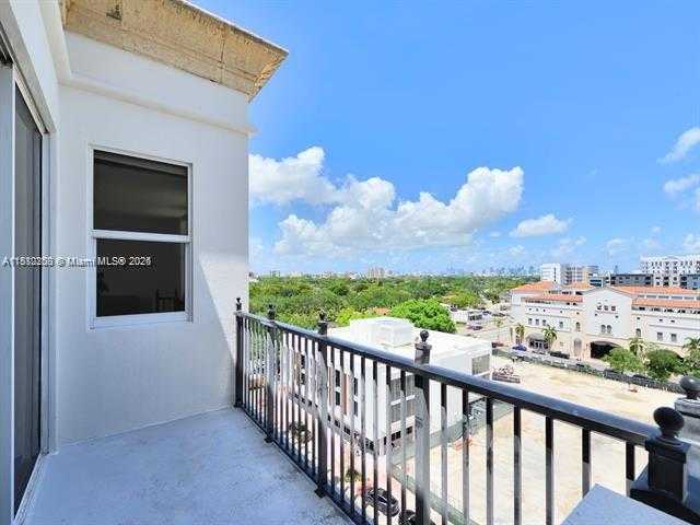 Small Image of 4100 SALZEDO ST #901, Coral Gables Number 31