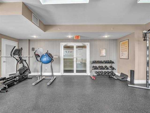 Small Image of 4100 SALZEDO ST #901, Coral Gables Number 33