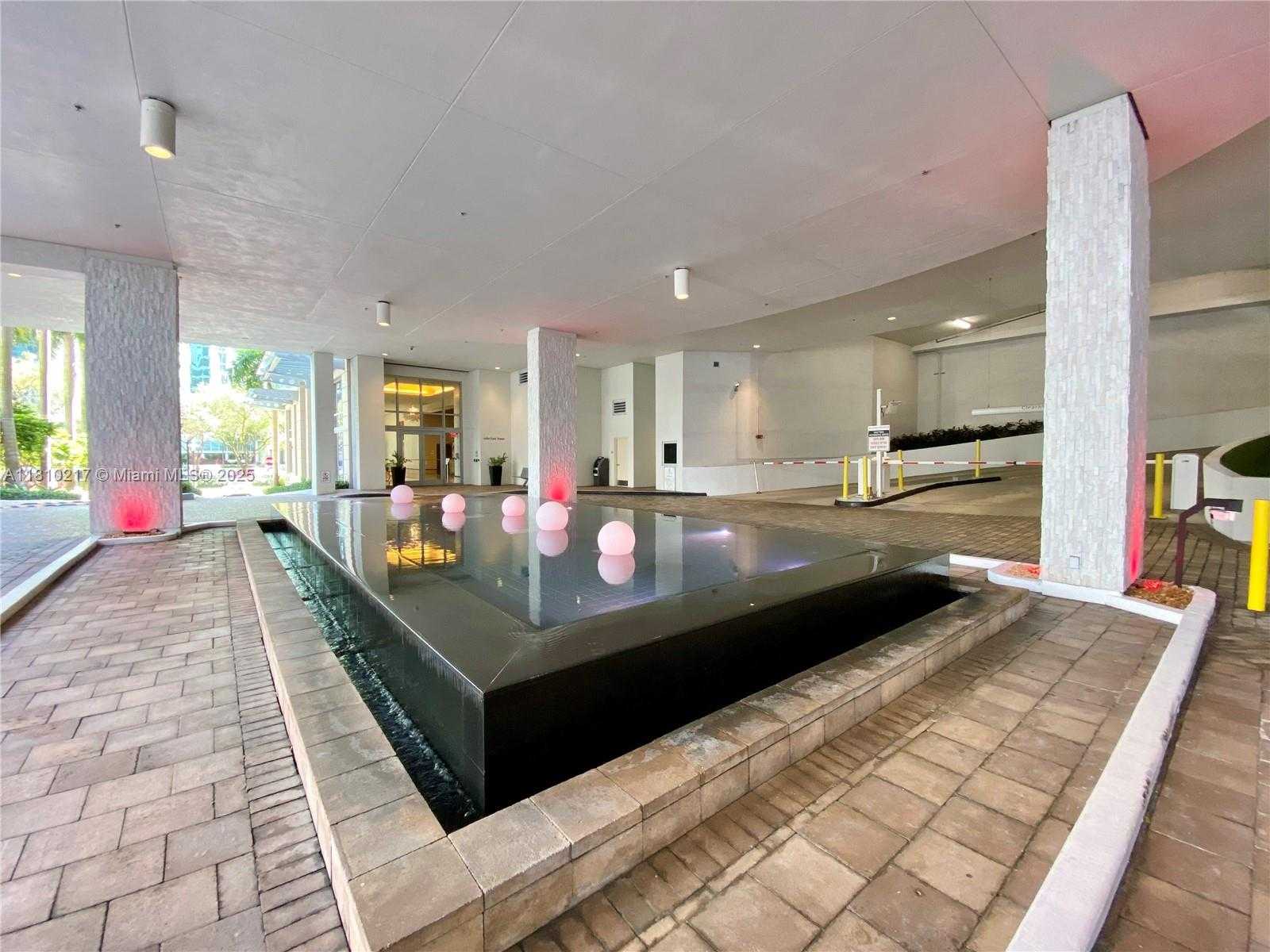 Small Image of 1060 BRICKELL AVE #801, Miami Number 17