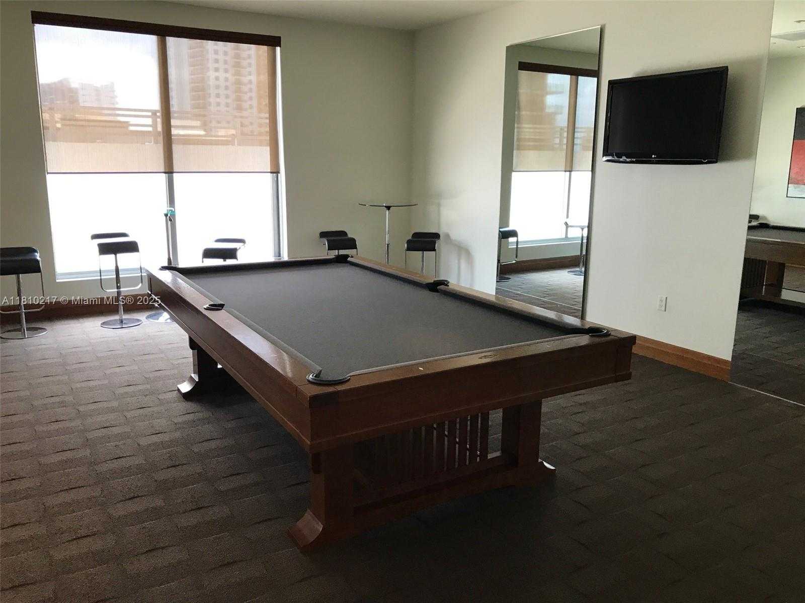 Small Image of 1060 BRICKELL AVE #801, Miami Number 23
