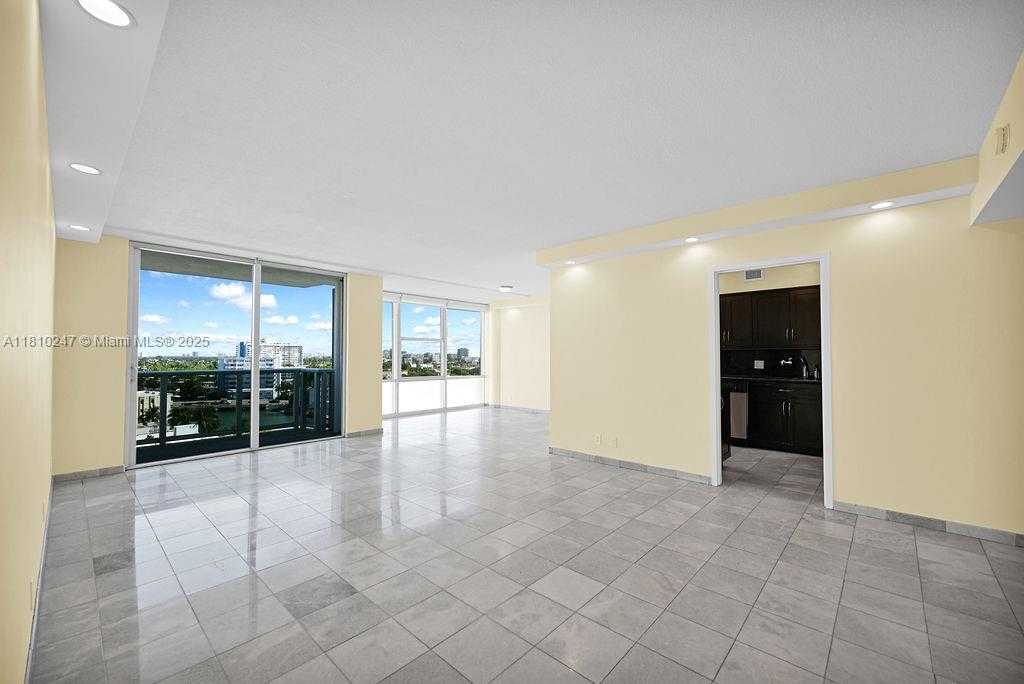 Small Image of 900 BAY DR #905, Miami Beach Number 7