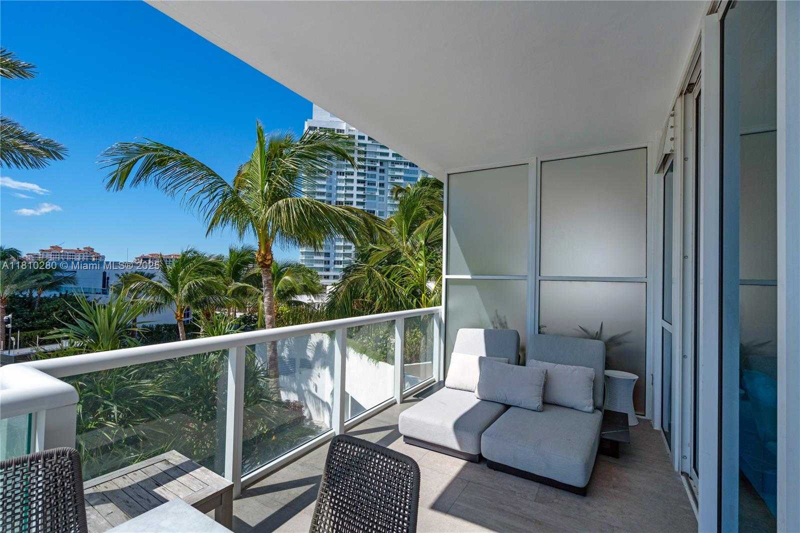 Small Image of 50 SOUTH POINTE DR #606, Miami Beach Number 3