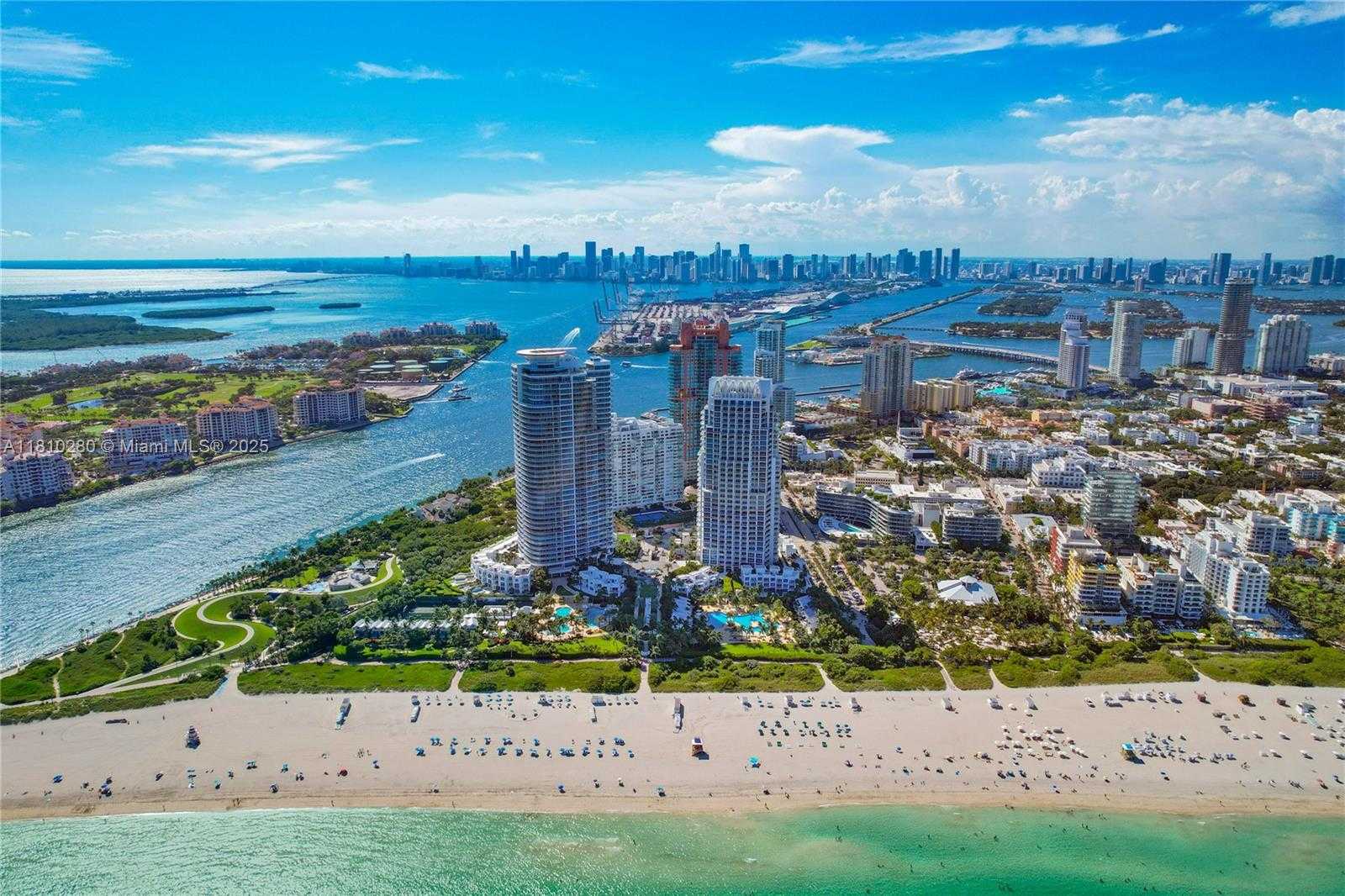 Small Image of 50 SOUTH POINTE DR #606, Miami Beach Number 30