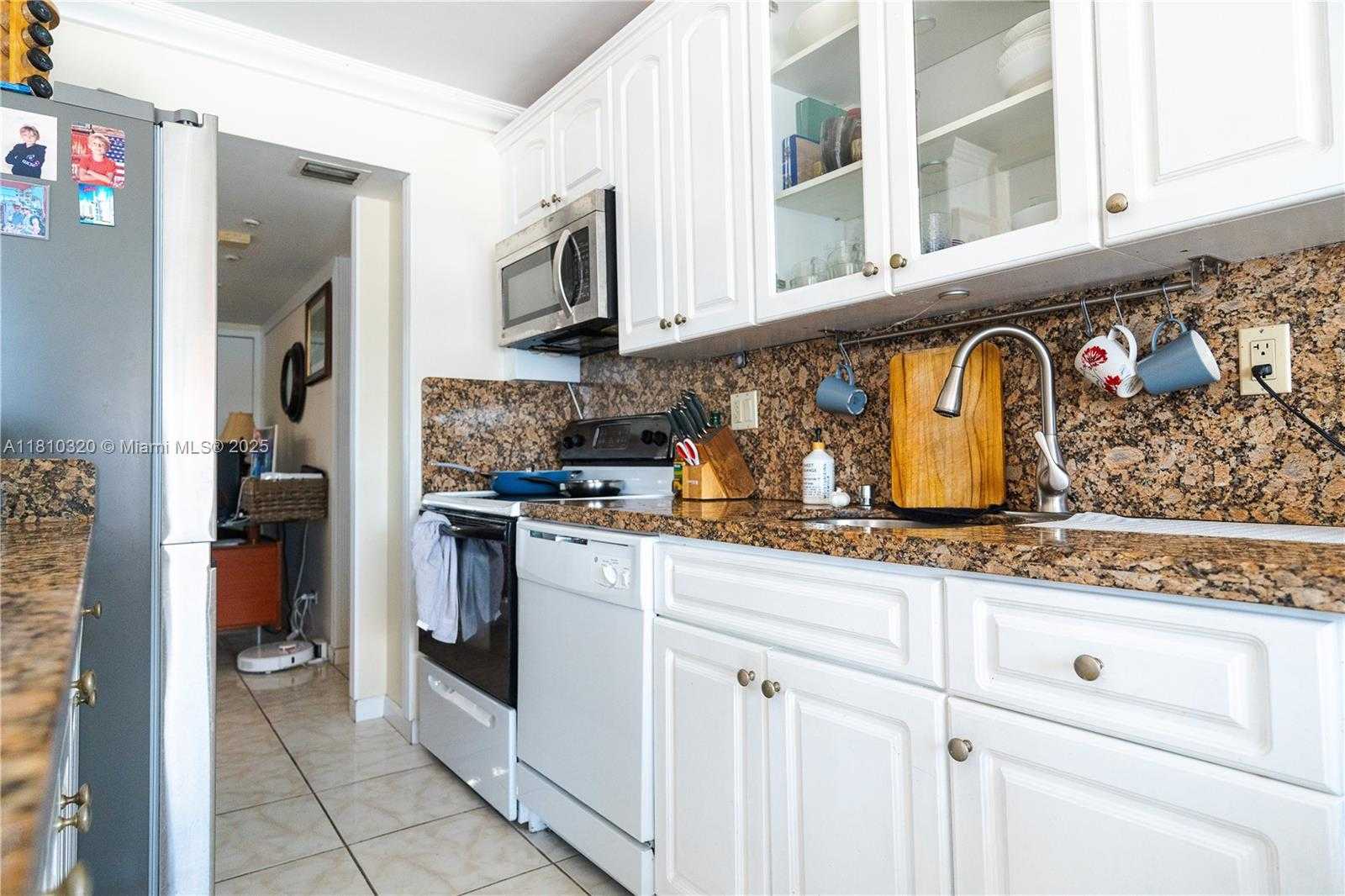 Small Image of 250 174TH ST #502, Sunny Isles Beach Number 5
