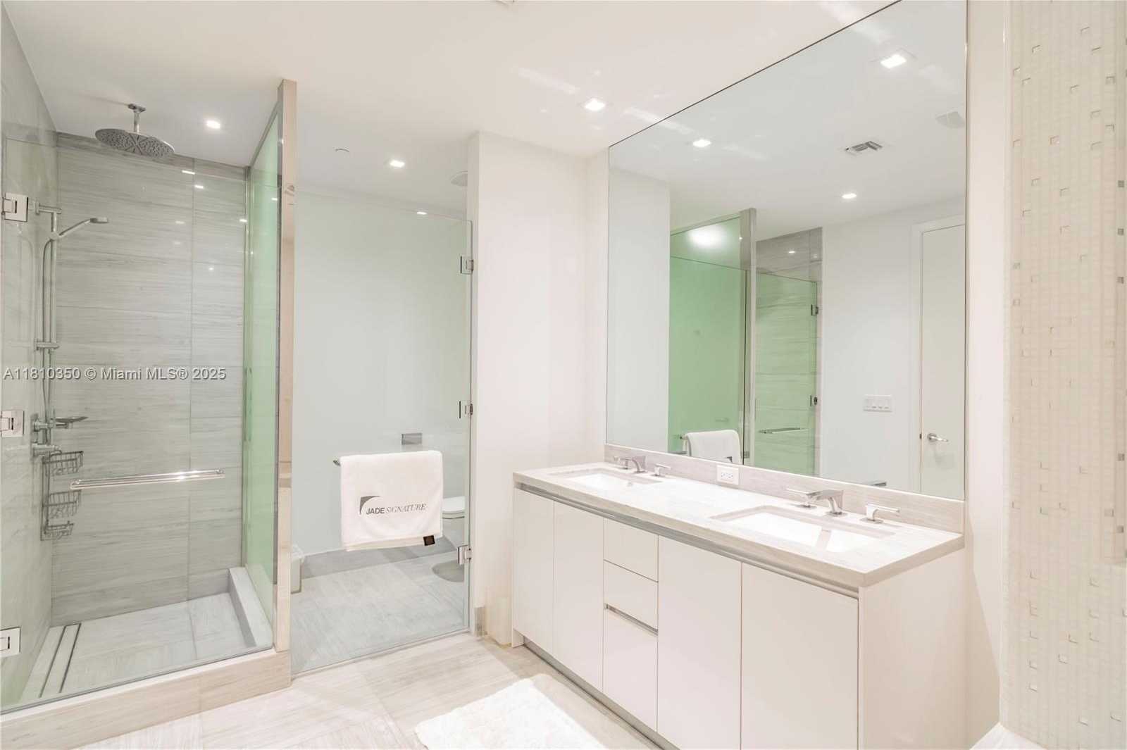 Small Image of 16901 COLLINS AVE #2504, Sunny Isles Beach Number 17