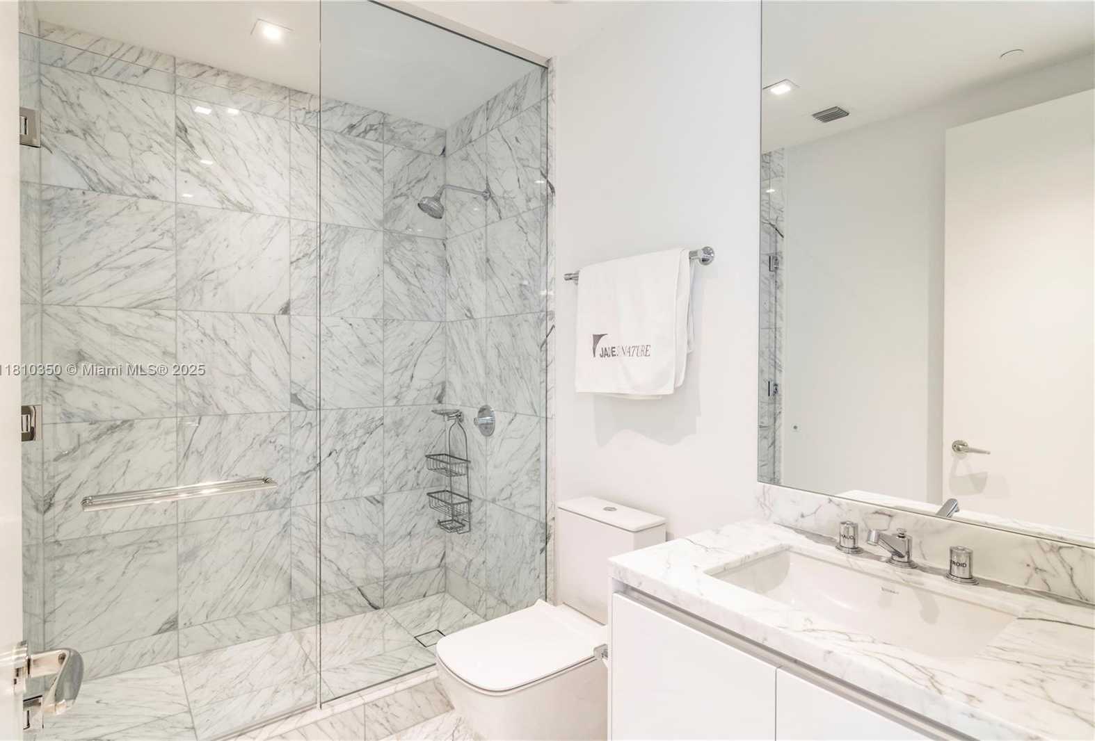 Small Image of 16901 COLLINS AVE #2504, Sunny Isles Beach Number 19