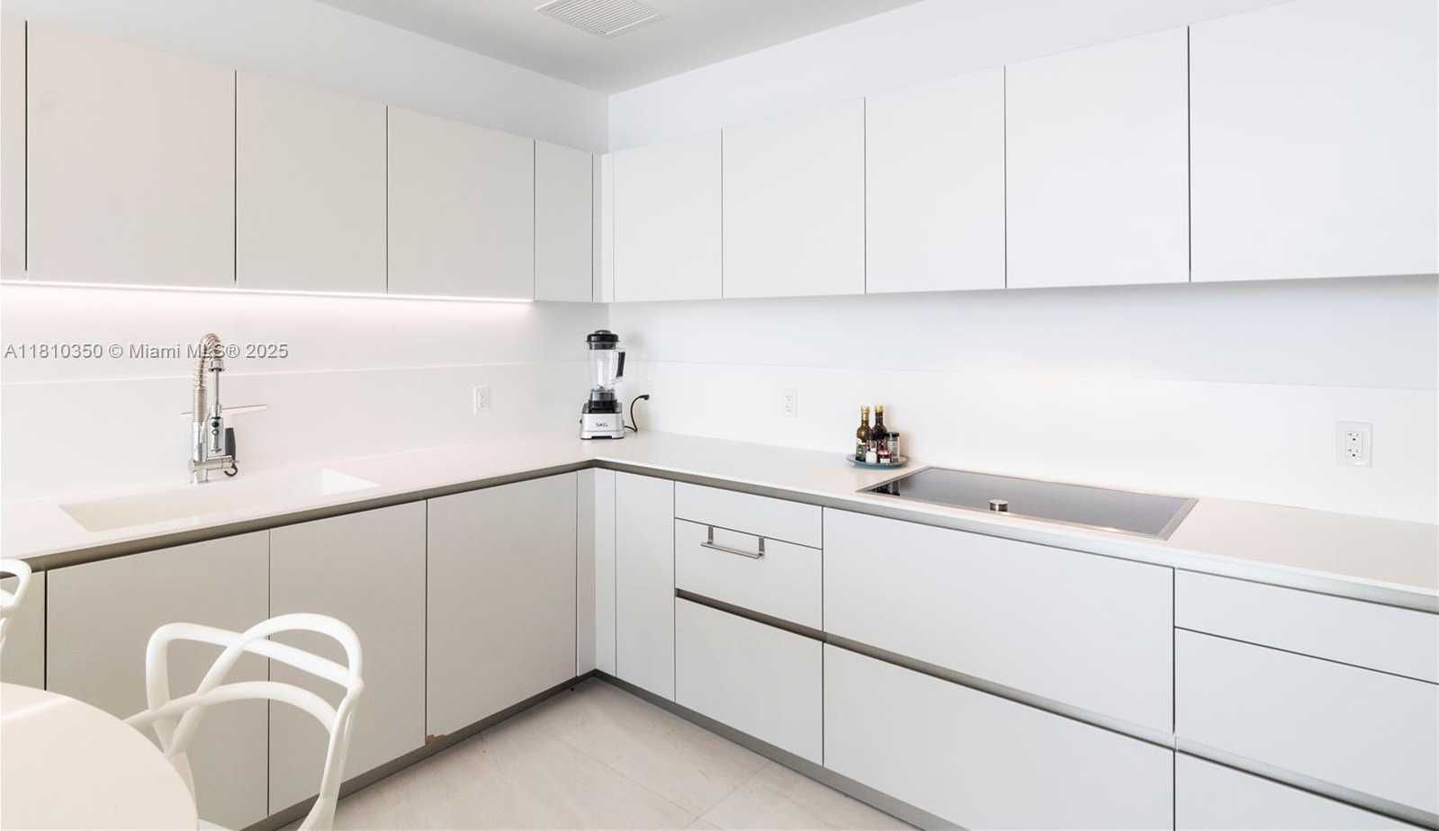 Small Image of 16901 COLLINS AVE #2504, Sunny Isles Beach Number 8