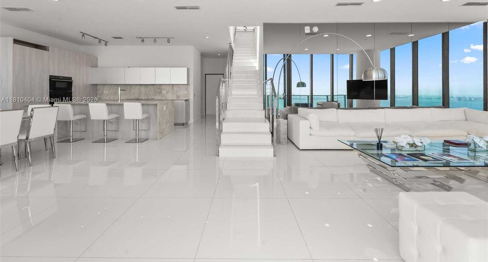 Small Image of 3131 NORTH EAST 7TH AVE #UPH5303, Miami Number 26
