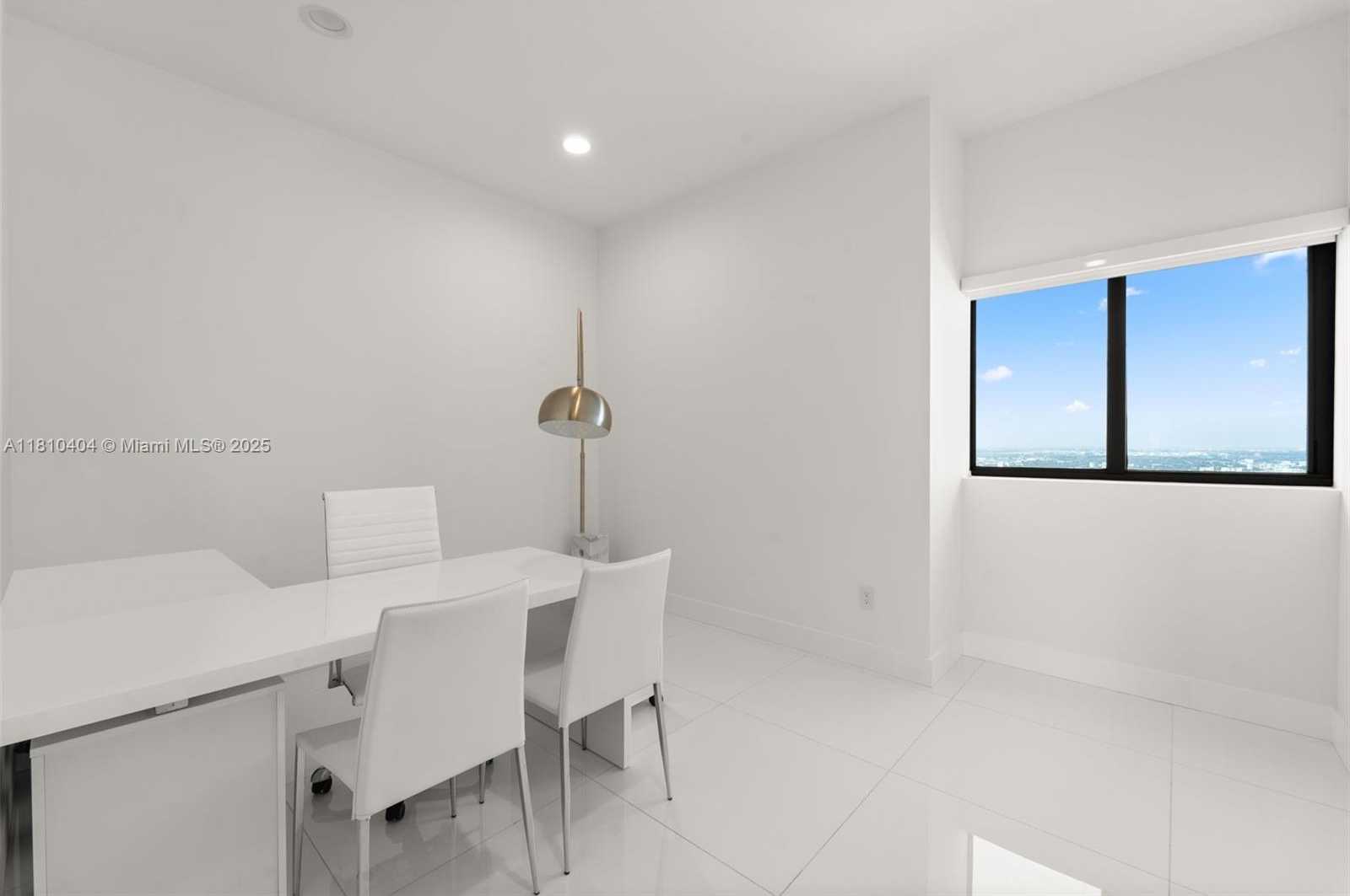 Small Image of 3131 NORTH EAST 7TH AVE #UPH5303, Miami Number 44