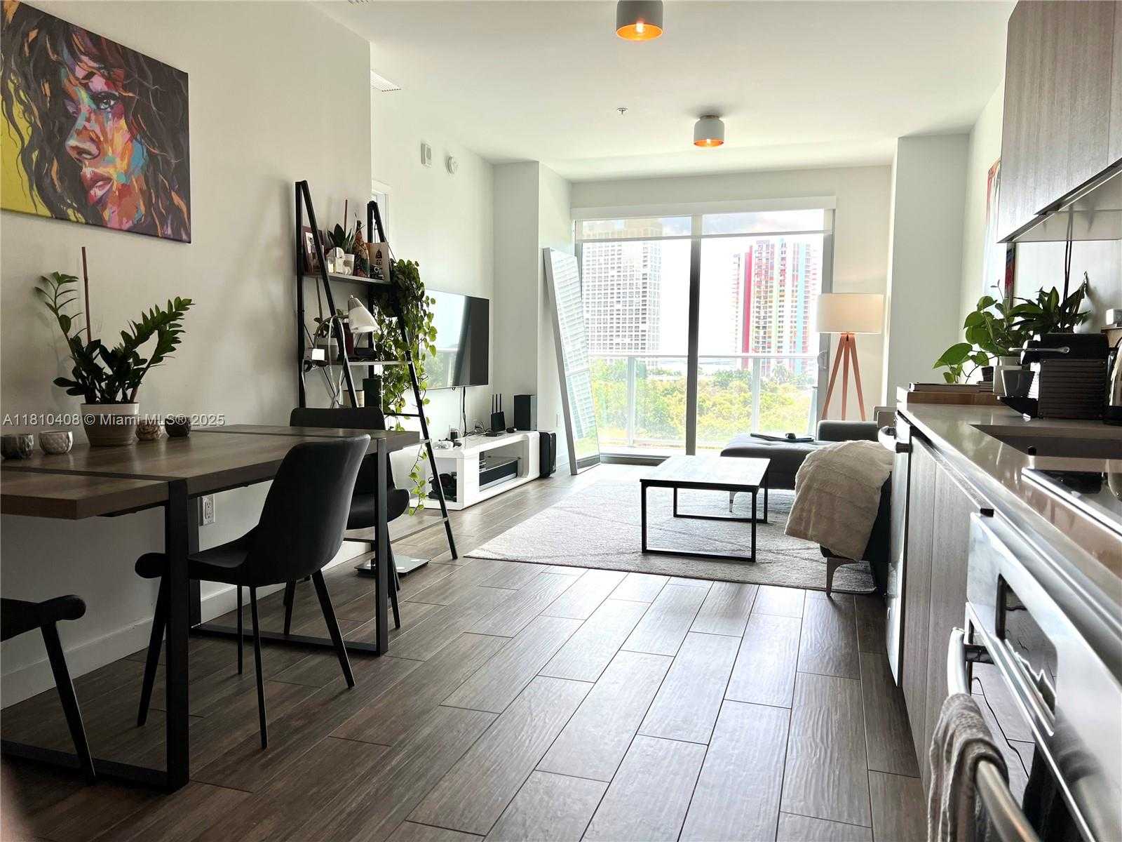 Small Image of 1600 SOUTH WEST 1ST AVE #813, Miami Number 2