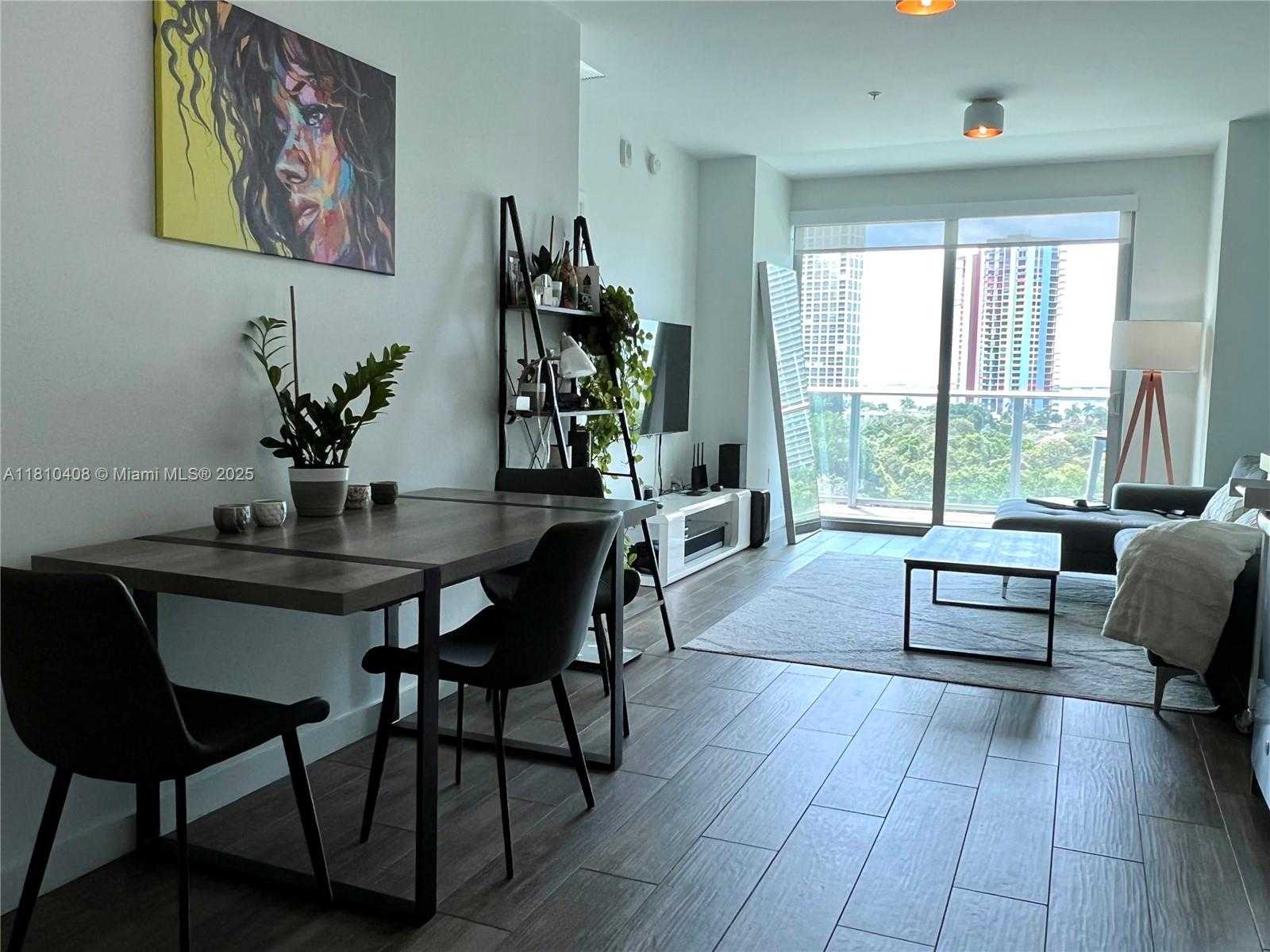 Small Image of 1600 SOUTH WEST 1ST AVE #813, Miami Number 7