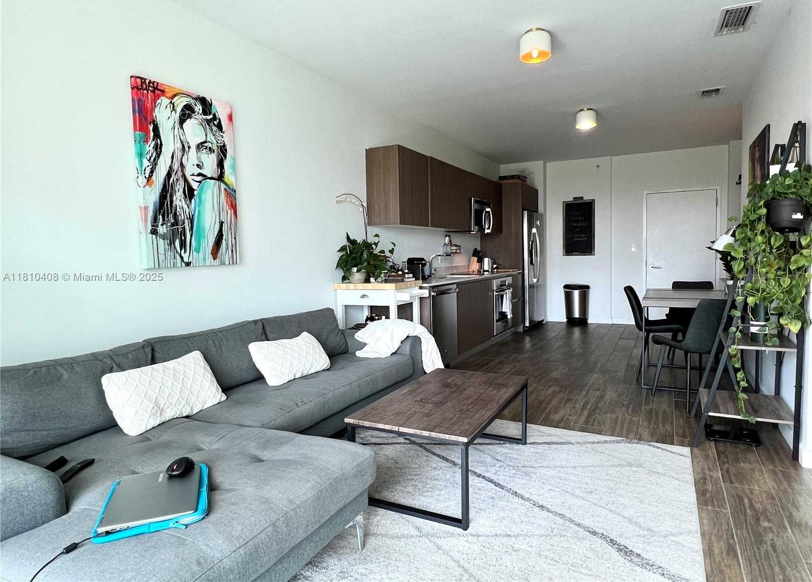 Small Image of 1600 SOUTH WEST 1ST AVE #813, Miami Number 9